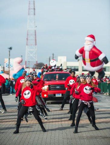 Dominion Christmas Parade 2016